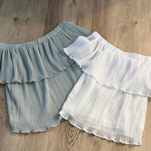 EXPRESS pleated off the shoulder blouse lot size XS white blue green elegant